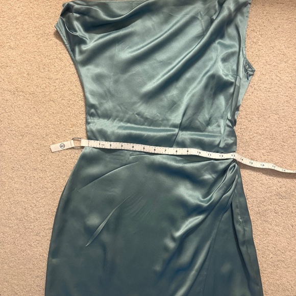 Reformation Alanis silk dress. Size 4, Color: Verdigris - Picture 7 of 8